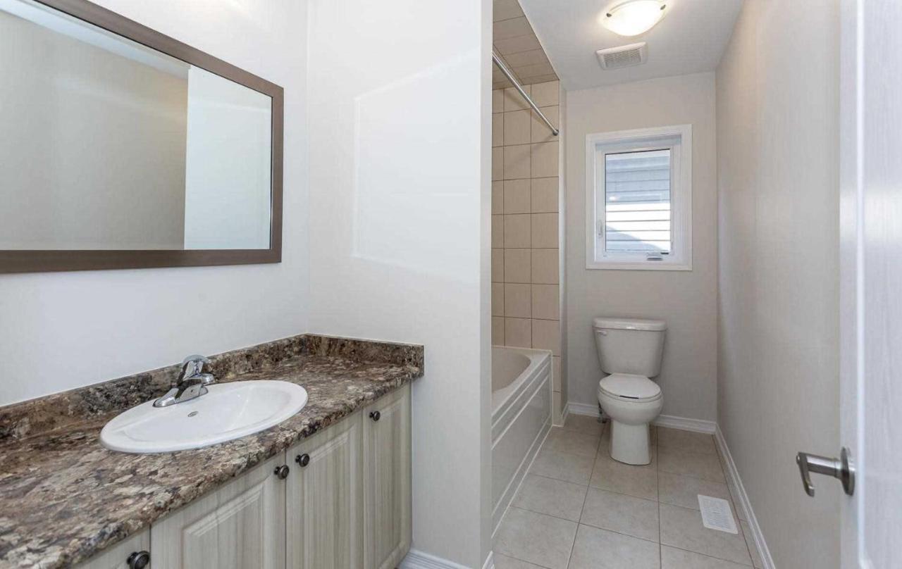 The Warm Welcome Suite Thorold Luaran gambar