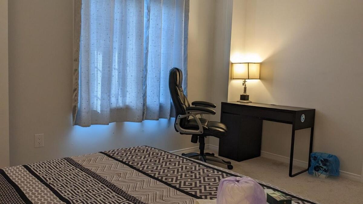 The Warm Welcome Suite Thorold Luaran gambar