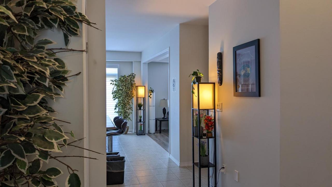 The Warm Welcome Suite Thorold Luaran gambar