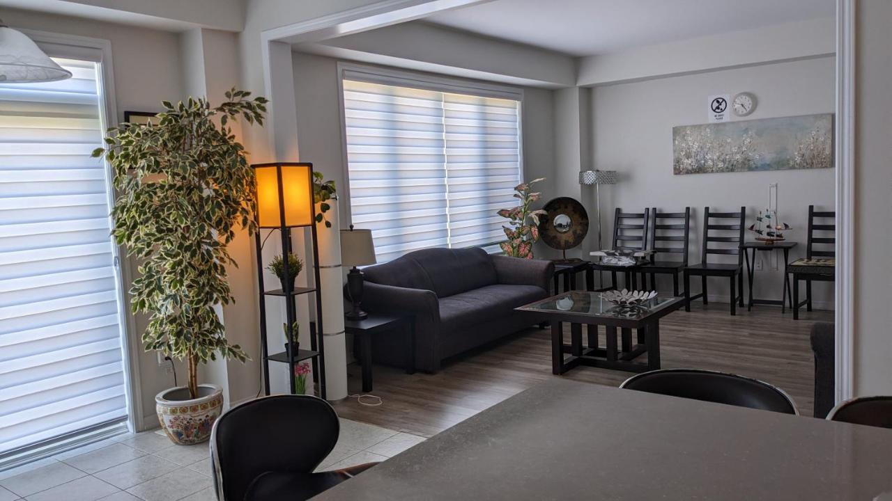 The Warm Welcome Suite Thorold Luaran gambar
